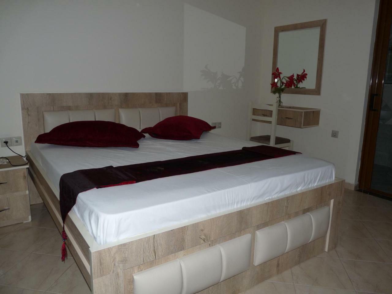 Apartment Dejvi Saranda Dış mekan fotoğraf